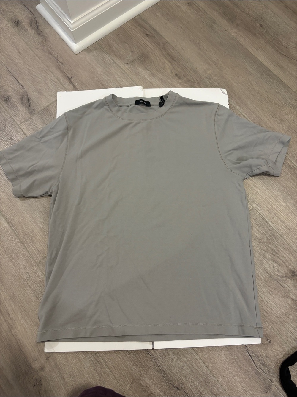 Theory Men's Short Sleeve Crew Tee in Light Gray